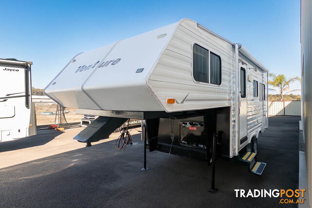 2003 Venture 5th Wheeler
