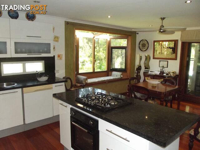 46 Western Road MACLEAY ISLAND QLD 4184