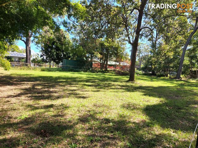 8-10 Blue Bay Crescent MACLEAY ISLAND QLD 4184