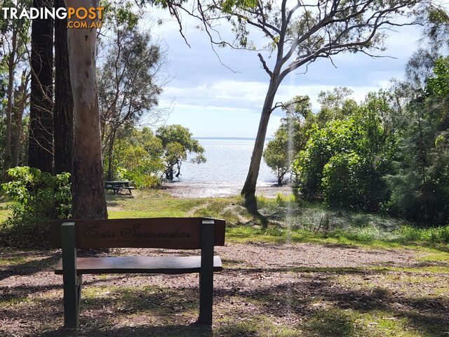 8-10 Blue Bay Crescent MACLEAY ISLAND QLD 4184