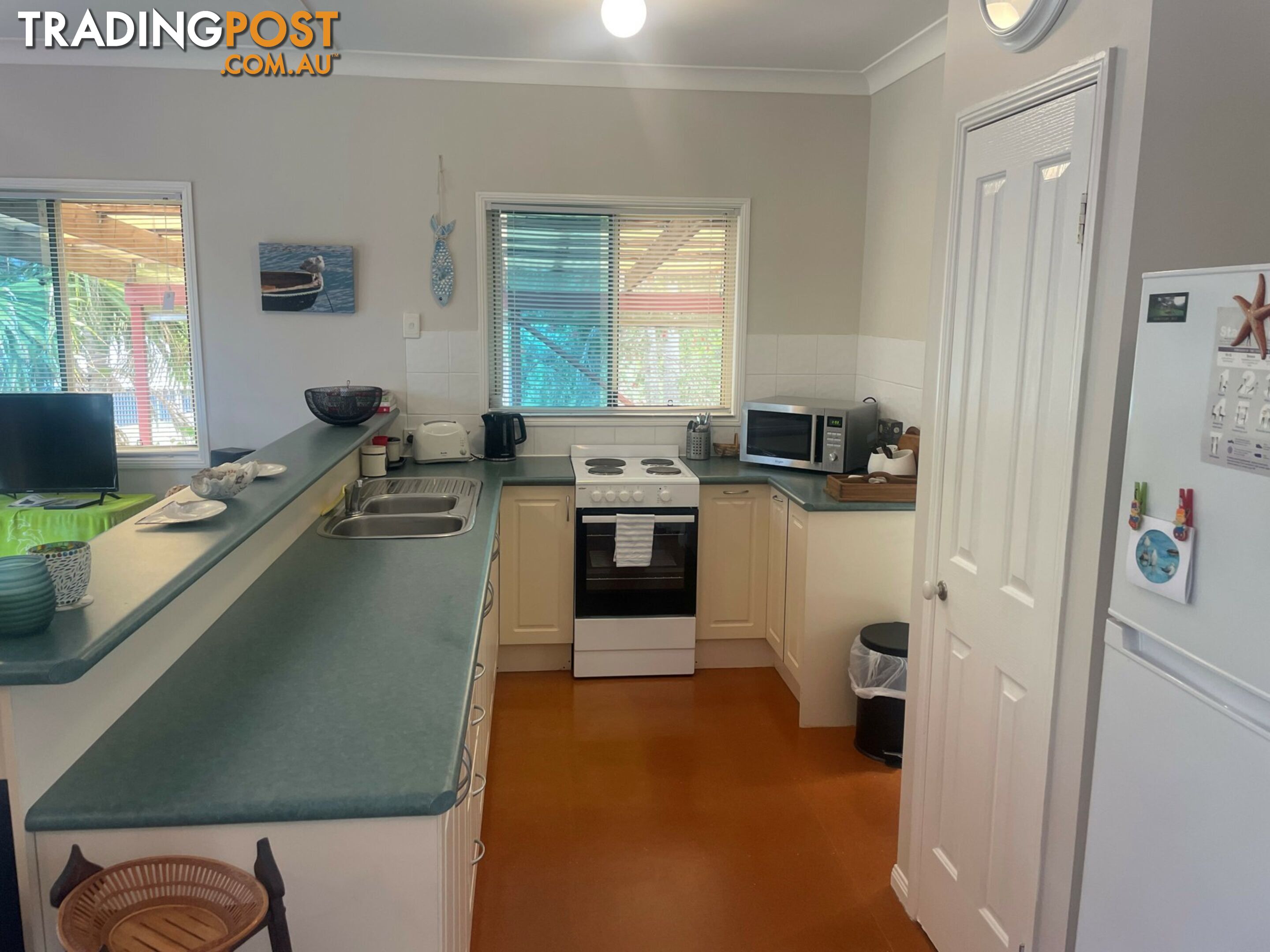 28 Francis Road MACLEAY ISLAND QLD 4184