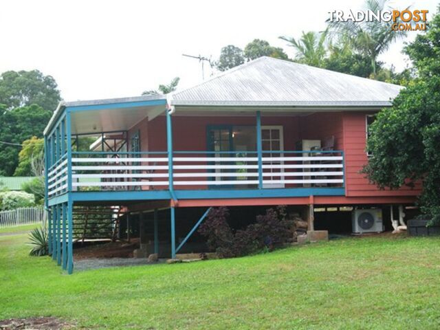 6 Eastbourne Terrace MACLEAY ISLAND QLD 4184