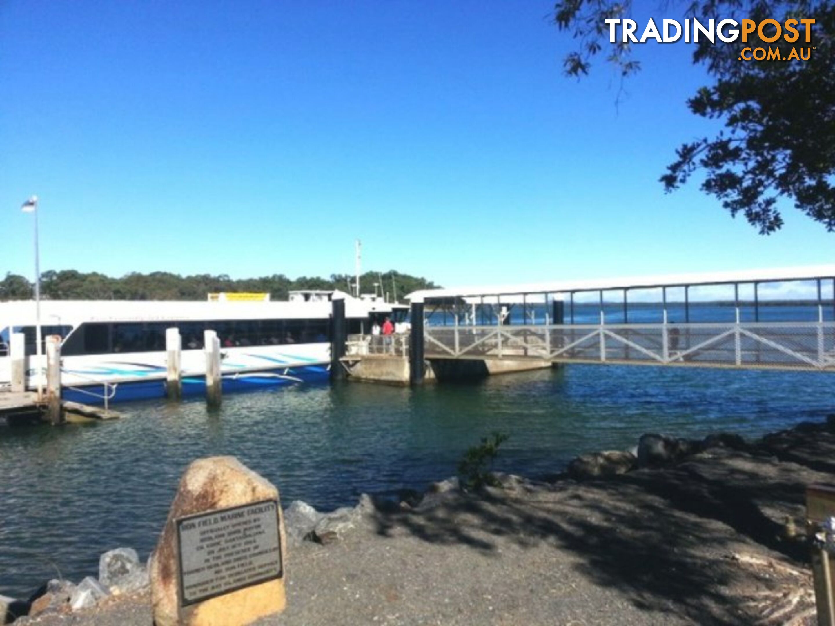 6 Eastbourne Terrace MACLEAY ISLAND QLD 4184