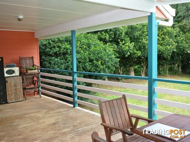 6 Eastbourne Terrace MACLEAY ISLAND QLD 4184