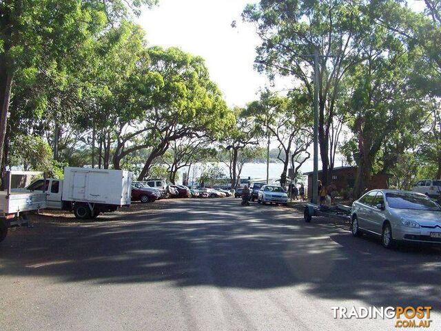 6-8 LUCAS DR LAMB ISLAND QLD 4184