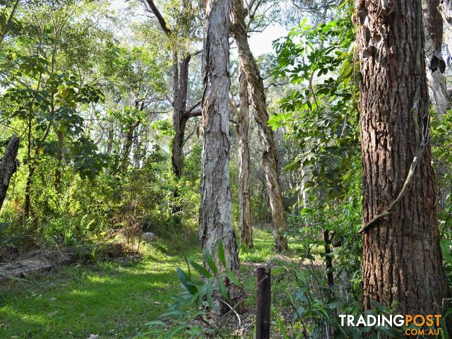 90 Charles Terrace MACLEAY ISLAND QLD 4184