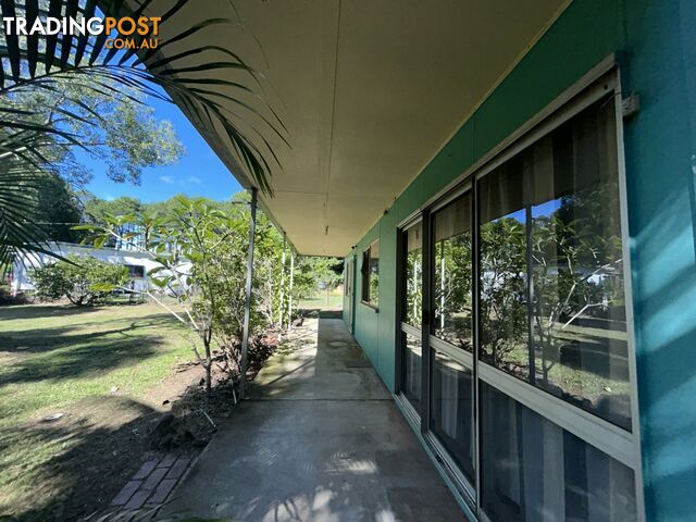 181 High Central Road MACLEAY ISLAND QLD 4184