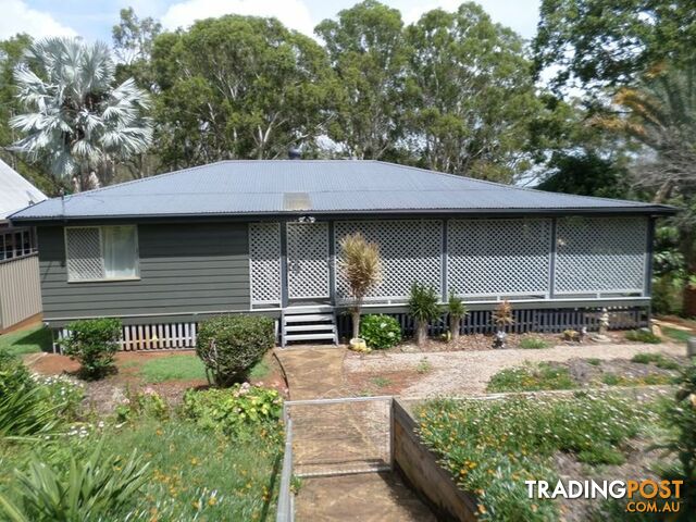 166-168 LUCAS DR LAMB ISLAND QLD 4184