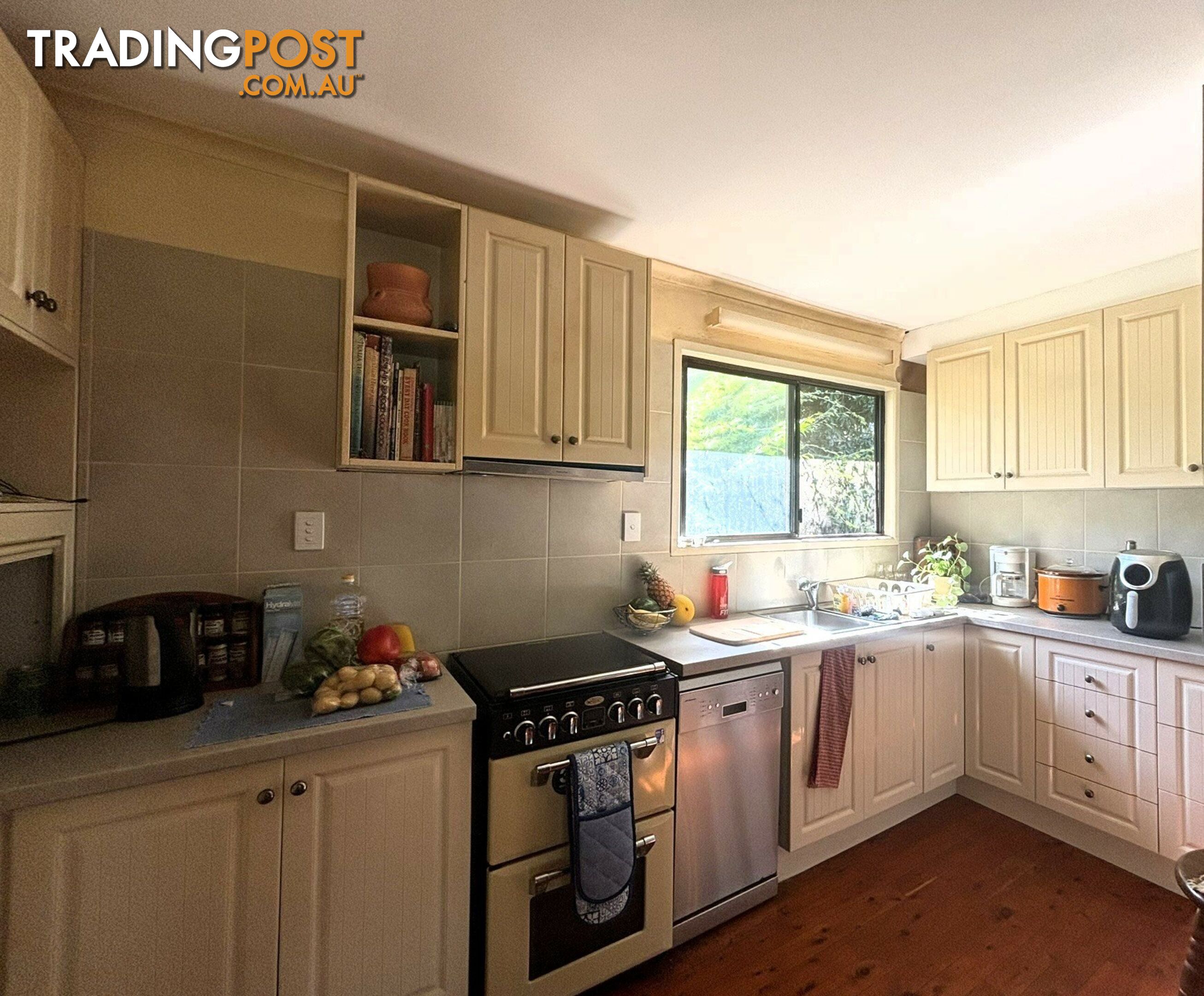 22-24 Pine ave LAMB ISLAND QLD 4184