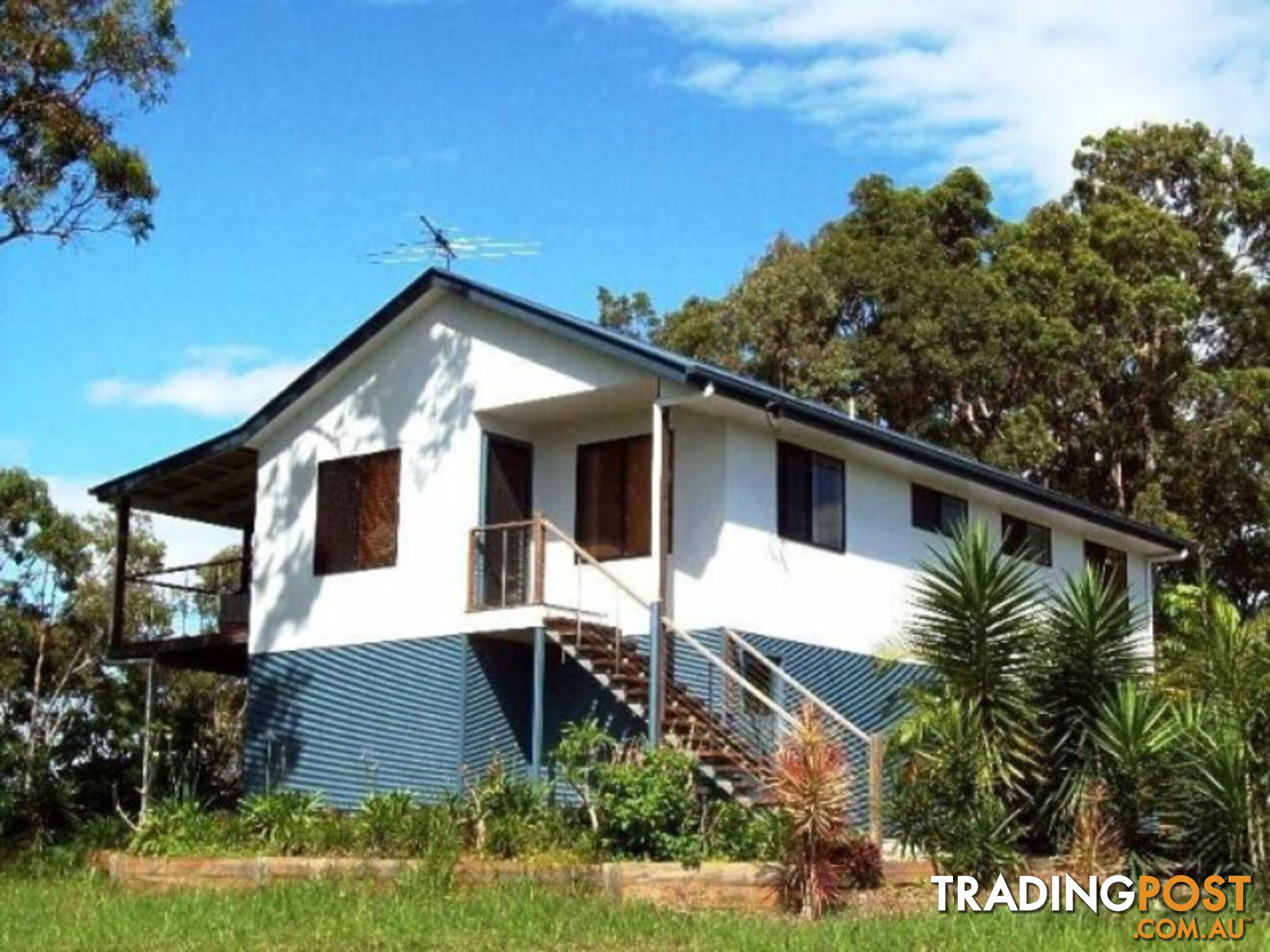 36 Blue Waters Crescent MACLEAY ISLAND QLD 4184