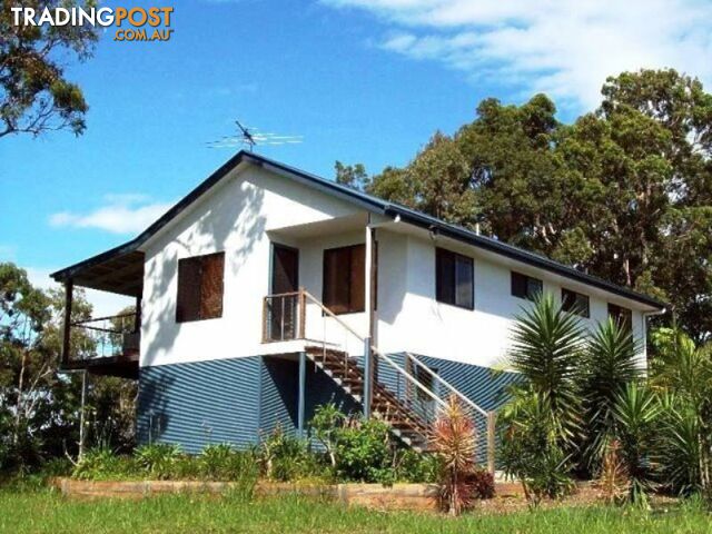 36 Blue Waters Crescent MACLEAY ISLAND QLD 4184