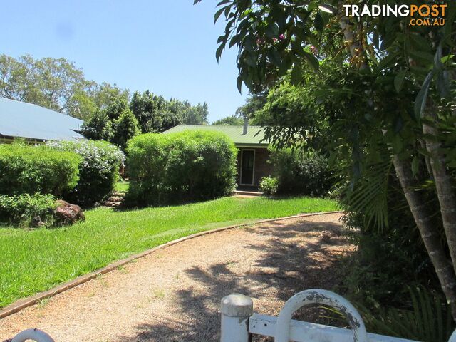 5 Eastbourne Terrace MACLEAY ISLAND QLD 4184