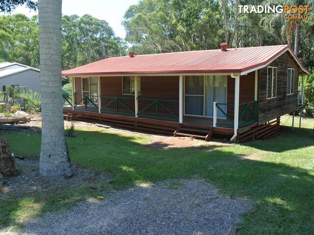 5 Frenchem Tce MACLEAY ISLAND QLD 4184