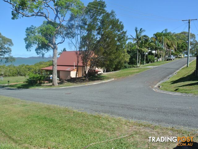 35 Kooberry  Street MACLEAY ISLAND QLD 4184