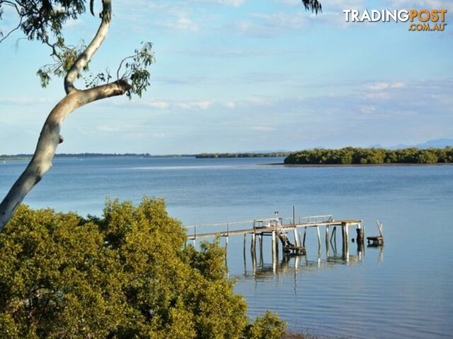 104 Western Road MACLEAY ISLAND QLD 4184