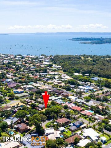 8 Albatross Street VICTORIA POINT QLD 4165