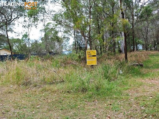 12 Waterside Drive MACLEAY ISLAND QLD 4184