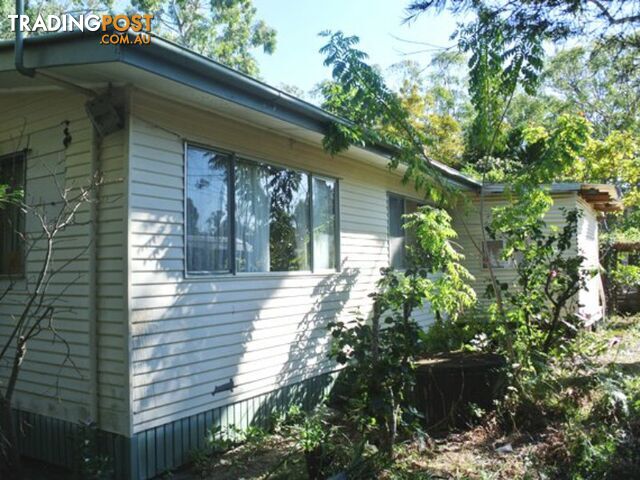 2-4 Panaroo Street MACLEAY ISLAND QLD 4184