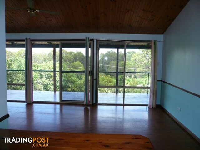 106 High Central Road MACLEAY ISLAND QLD 4184