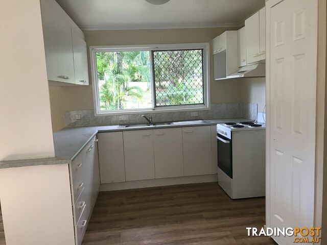 80 High Central Road MACLEAY ISLAND QLD 4184