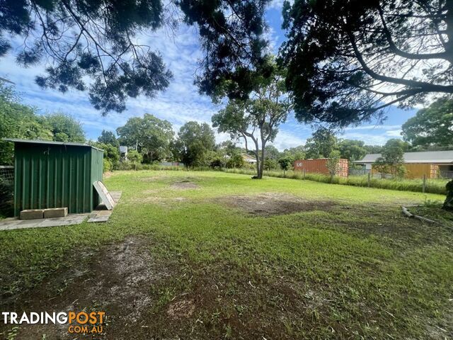 64 Francis Road MACLEAY ISLAND QLD 4184