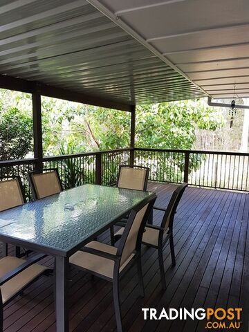 7 Zinnia Street RUSSELL ISLAND QLD 4184