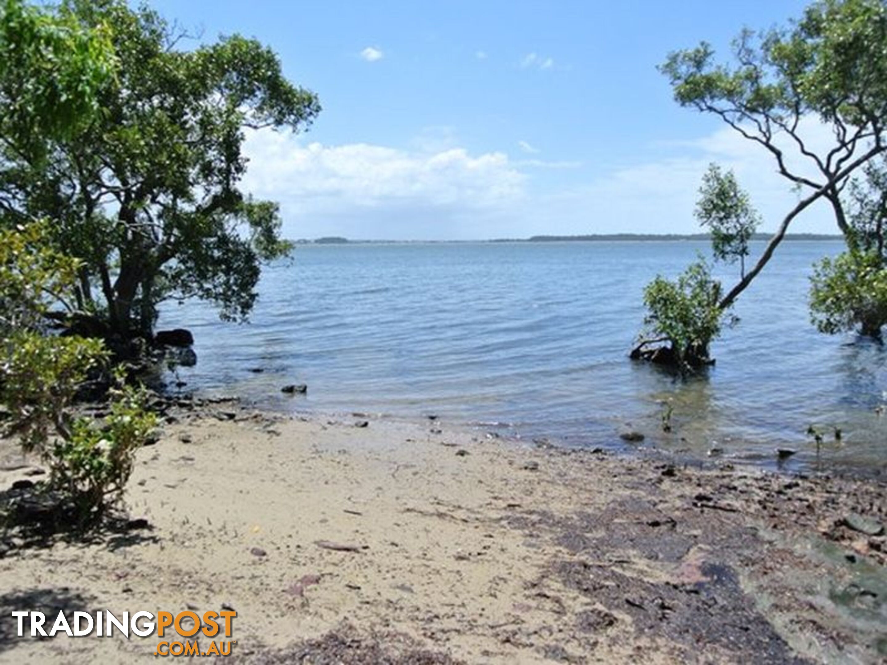 18 Coast Rd MACLEAY ISLAND QLD 4184