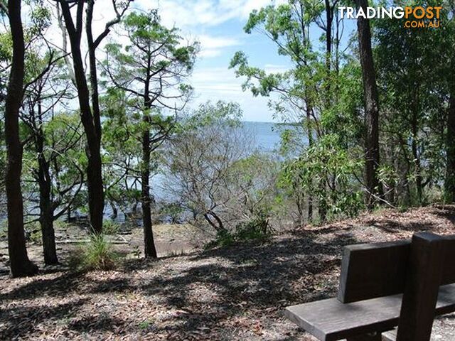 18 Coast Rd MACLEAY ISLAND QLD 4184