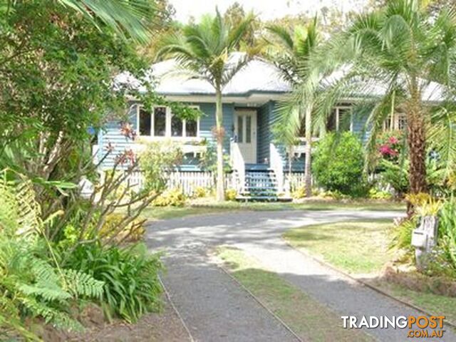 18 Coast Rd MACLEAY ISLAND QLD 4184