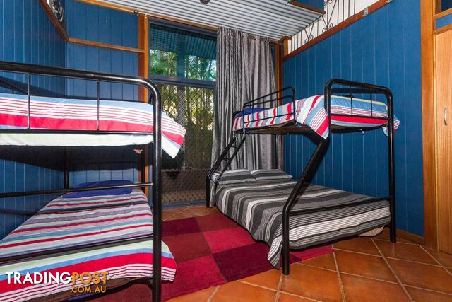 36 Kamar Street RUSSELL ISLAND QLD 4184