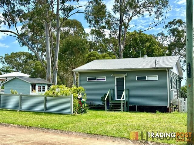 23 Noyes Parade KARRAGARRA ISLAND QLD 4184