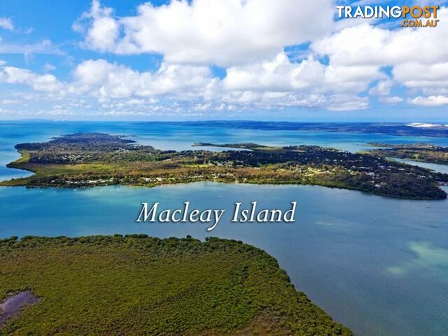 4 Cressy Street MACLEAY ISLAND QLD 4184