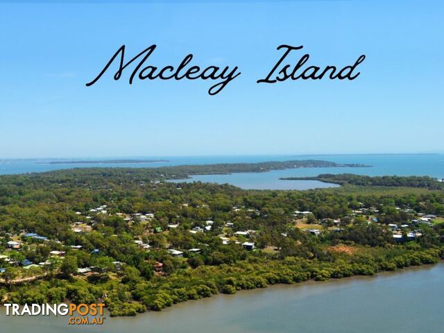 9 Boat Harbour Avenue MACLEAY ISLAND QLD 4184