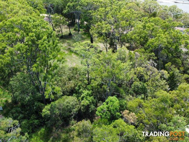 4 Cliff Terrace MACLEAY ISLAND QLD 4184