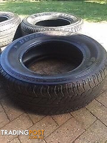 SET OF 4 DUNLOP GRANDTREK SUV/4WD ALL TERRAIN 17INCH TYRES - photo 3 of 5