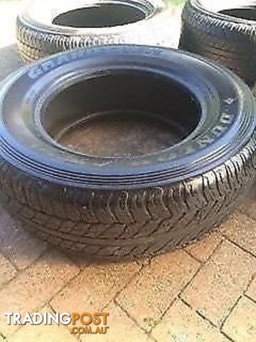 SET OF 4 DUNLOP GRANDTREK SUV/4WD ALL TERRAIN 17INCH TYRES - photo 2 of 5