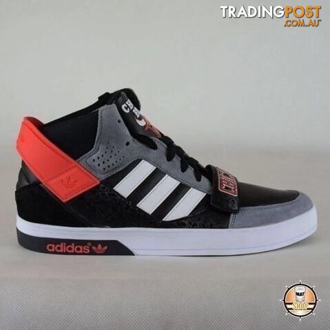 ADIDAS CHICAGO BULLS NBA LIMITED EDITION BASKETBALL SHOES US 12 - photo 5 of 9
