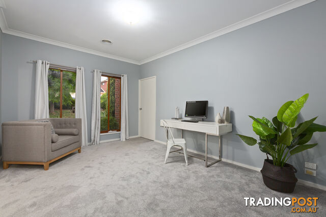 3 Selma Close LYNBROOK VIC 3975