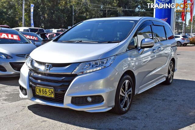 2017 HONDA ODYSSEY VTi-L 5th Gen WAGON - photo 5 of 17