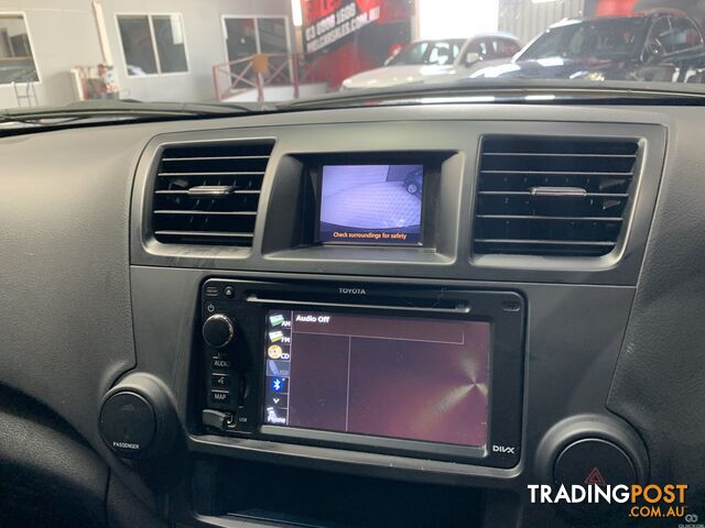 2013 Toyota Kluger SUV - photo 4 of 9