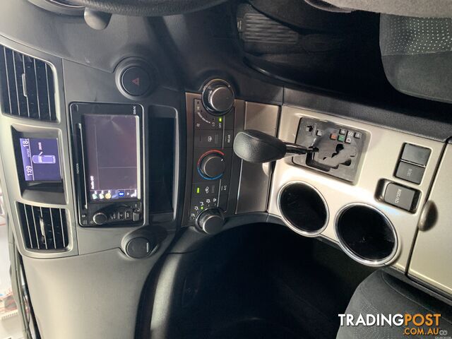 2013 Toyota Kluger   SUV - photo 5 of 9