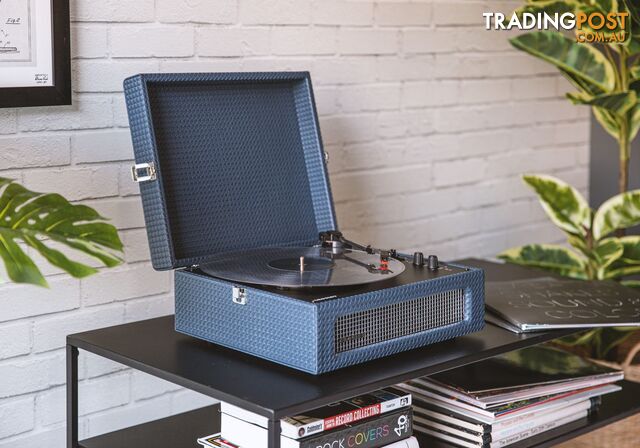 Crosley Voyager Navy - Bluetooth Portable Turntable & Record Storage Crate - 2080221203761 - Crosley - 2080221203761 - photo 3 of 4
