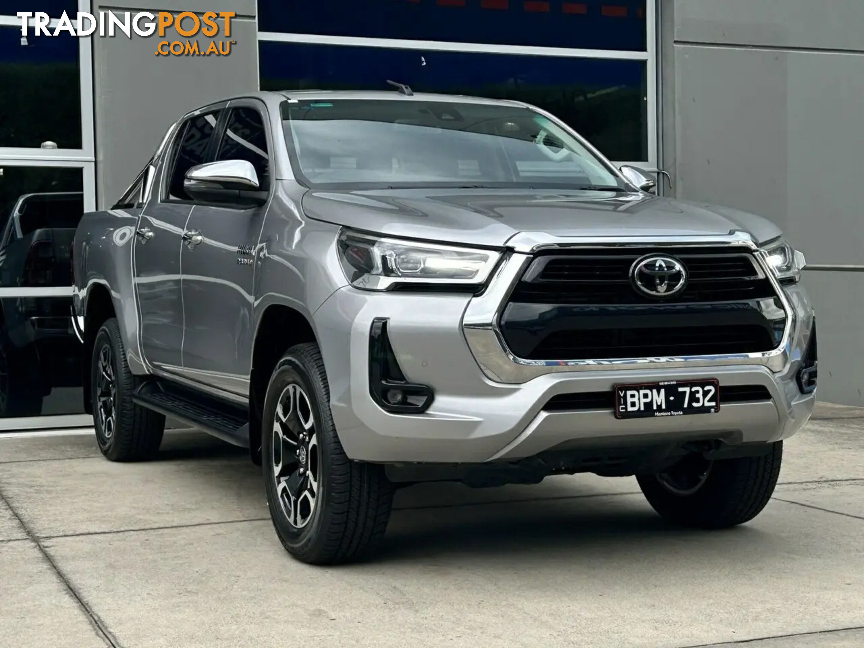 2021 TOYOTA HILUX SR5  UTILITY