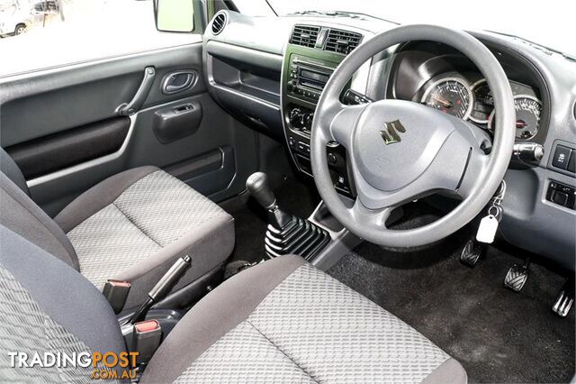 2015  Suzuki Jimny Sierra SN413 T6 Hardtop - photo 4 of 23