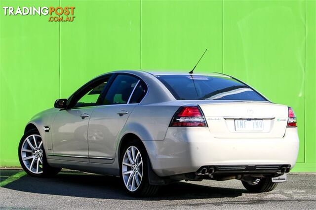 2011 HOLDEN CALAIS V VE II 4D SEDAN - photo 3 of 24