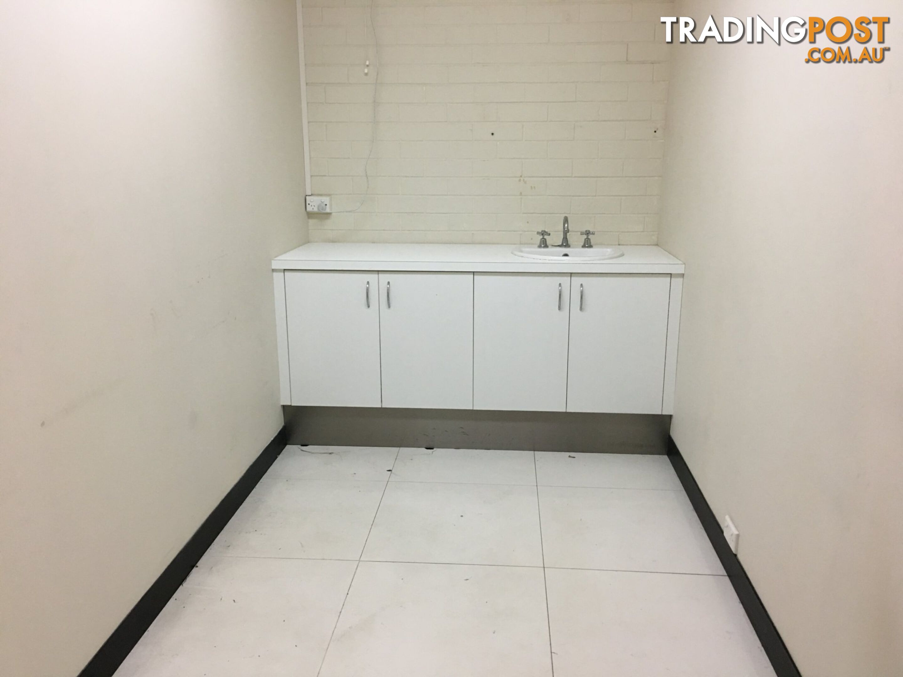 Unit 8/17 South Street KARDINYA WA 6163