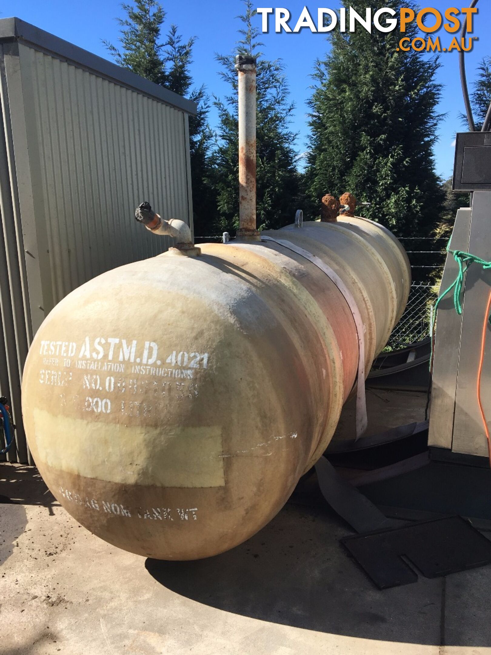 FIBREGLASS TANK