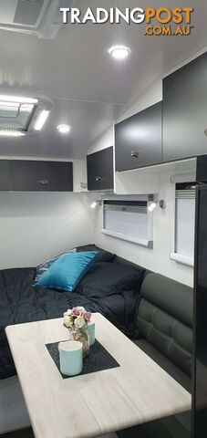 2024 OLYMPIC MARATHON 17Â6 FAMILY FULL ENSUITE - photo 4 of 23