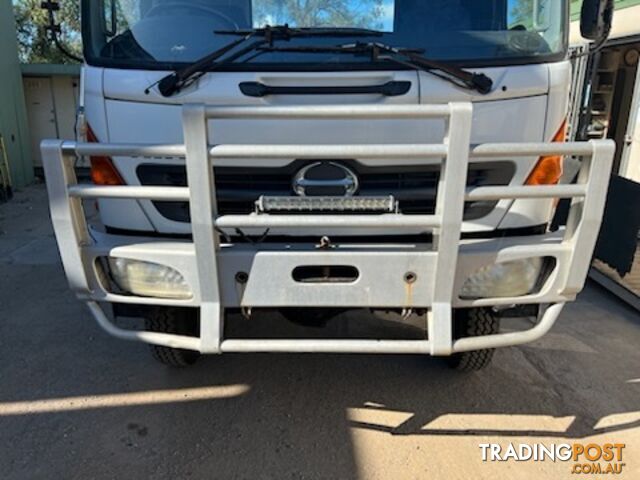  2004 HINO GT1J 2211 JHDGT1JKPXXX10123