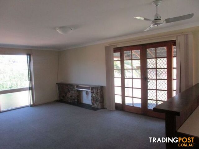 2 Pomfret Road SPEARWOOD WA 6163